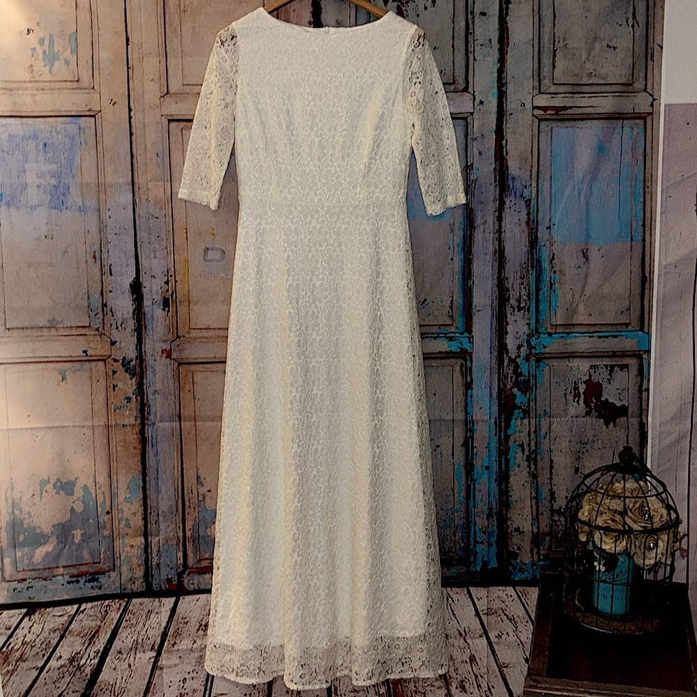 Lookbook Store Elegant White Lace 3/4 sleeve simplistic wedding Dress Sz 8